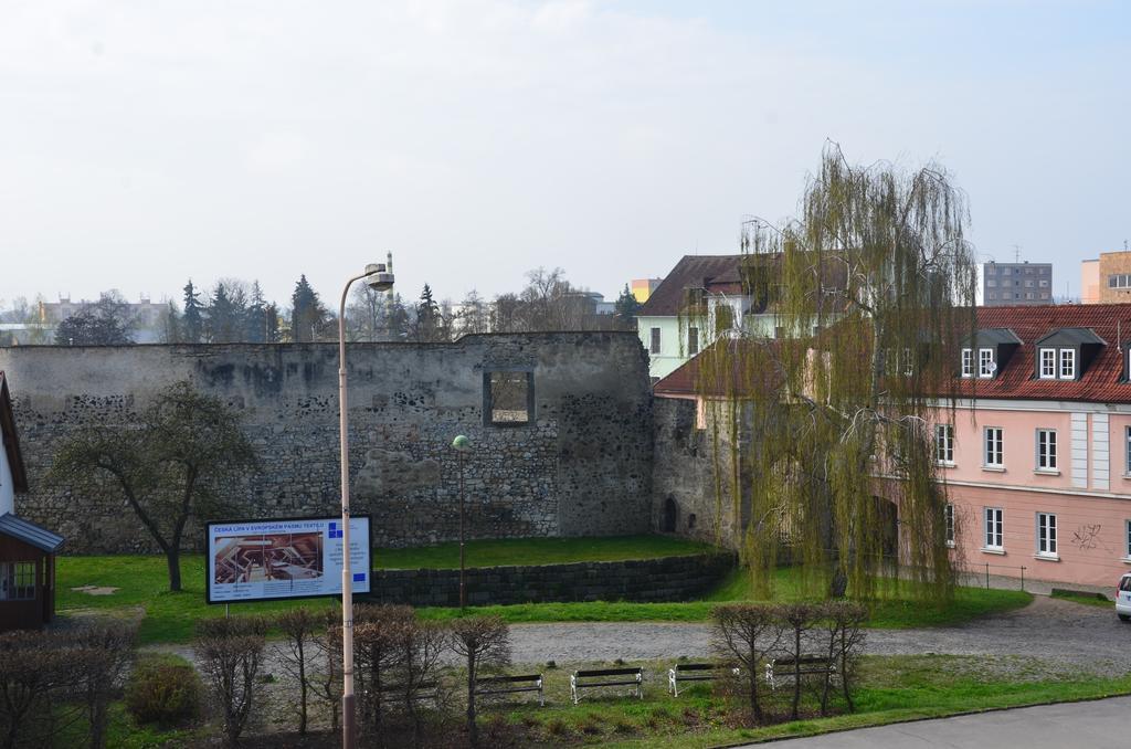 Guesthouse Zlaty Hrozen Česká Lípa المظهر الخارجي الصورة