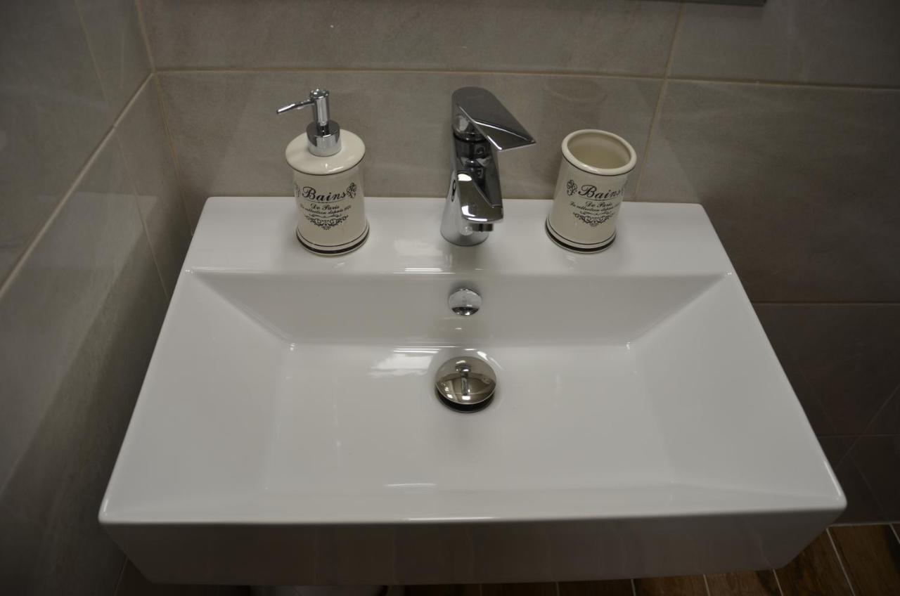 Guesthouse Zlaty Hrozen Česká Lípa المظهر الخارجي الصورة