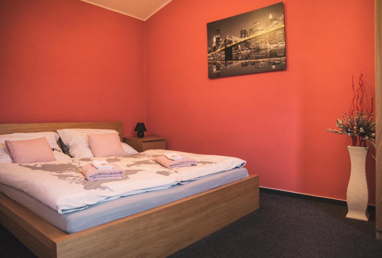 Guesthouse Zlaty Hrozen Česká Lípa المظهر الخارجي الصورة